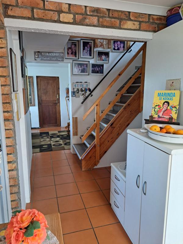 6 Bedroom Property for Sale in Kleinbaai Western Cape
